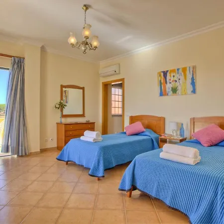 Solar Das Amendoeiras Villa